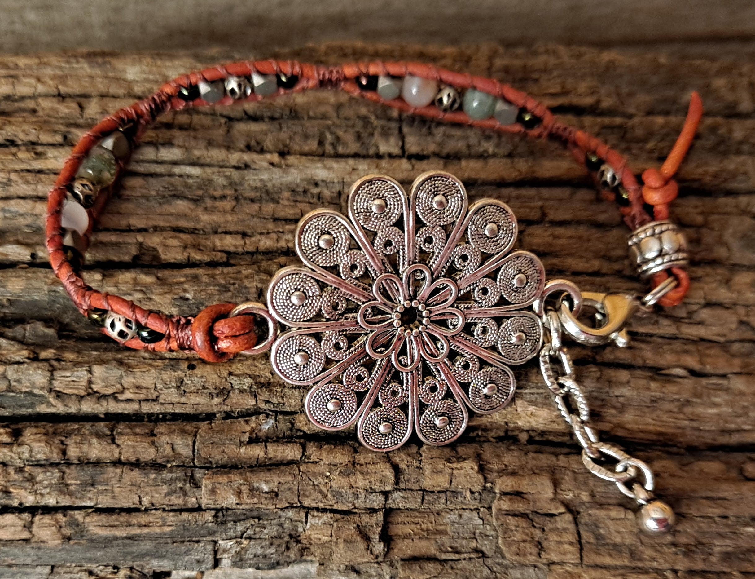 Bracelet Handmade, Single Wrap Leather Bracelet, Agate Beads (D28)