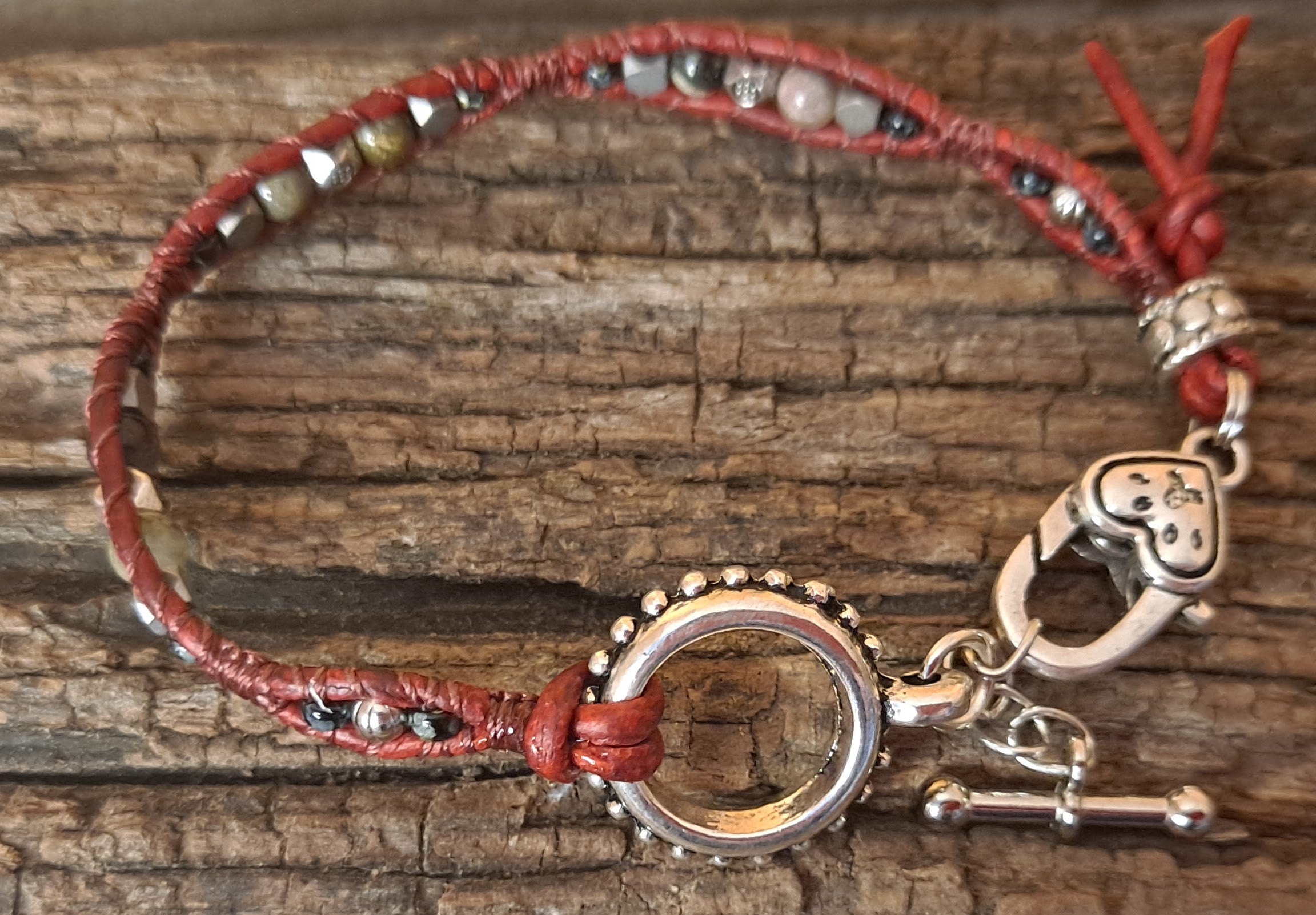 Bracelet Handmade, Single Wrap Leather Bracelet, Agate Beads (J46)