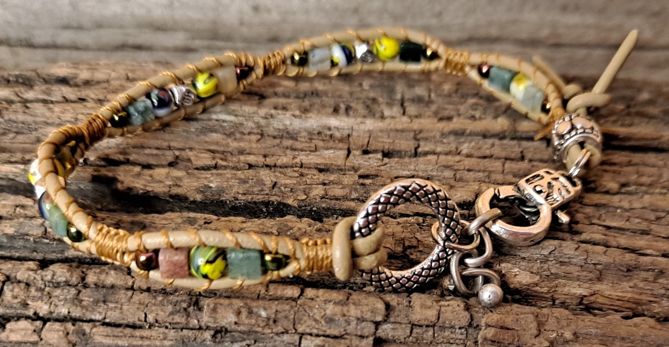 Bracelet Handmade, Single Wrap Leather Bracelet, Glass Beads (J91)