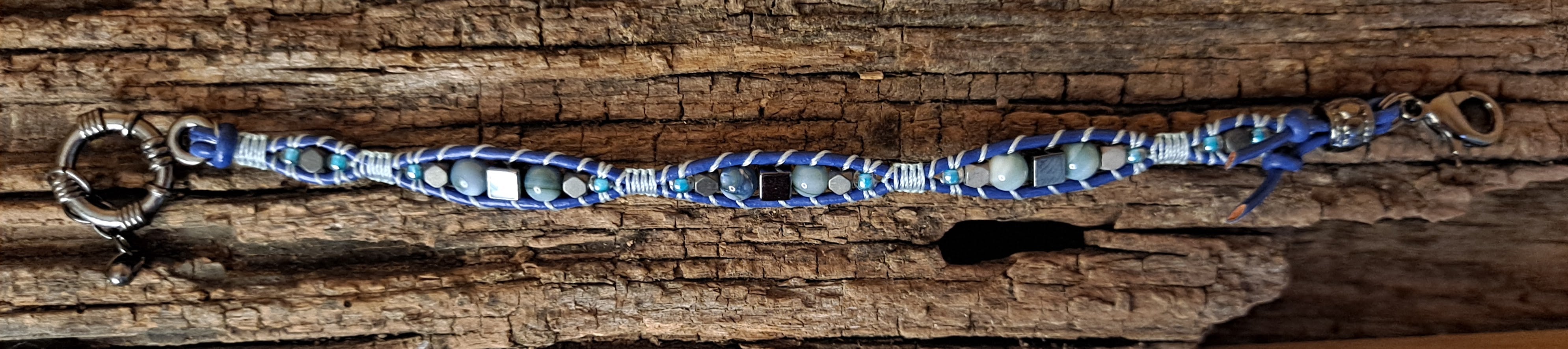 Bracelet Handmade, Single Wrap Leather Bracelet, Rivershell Beads (G5)