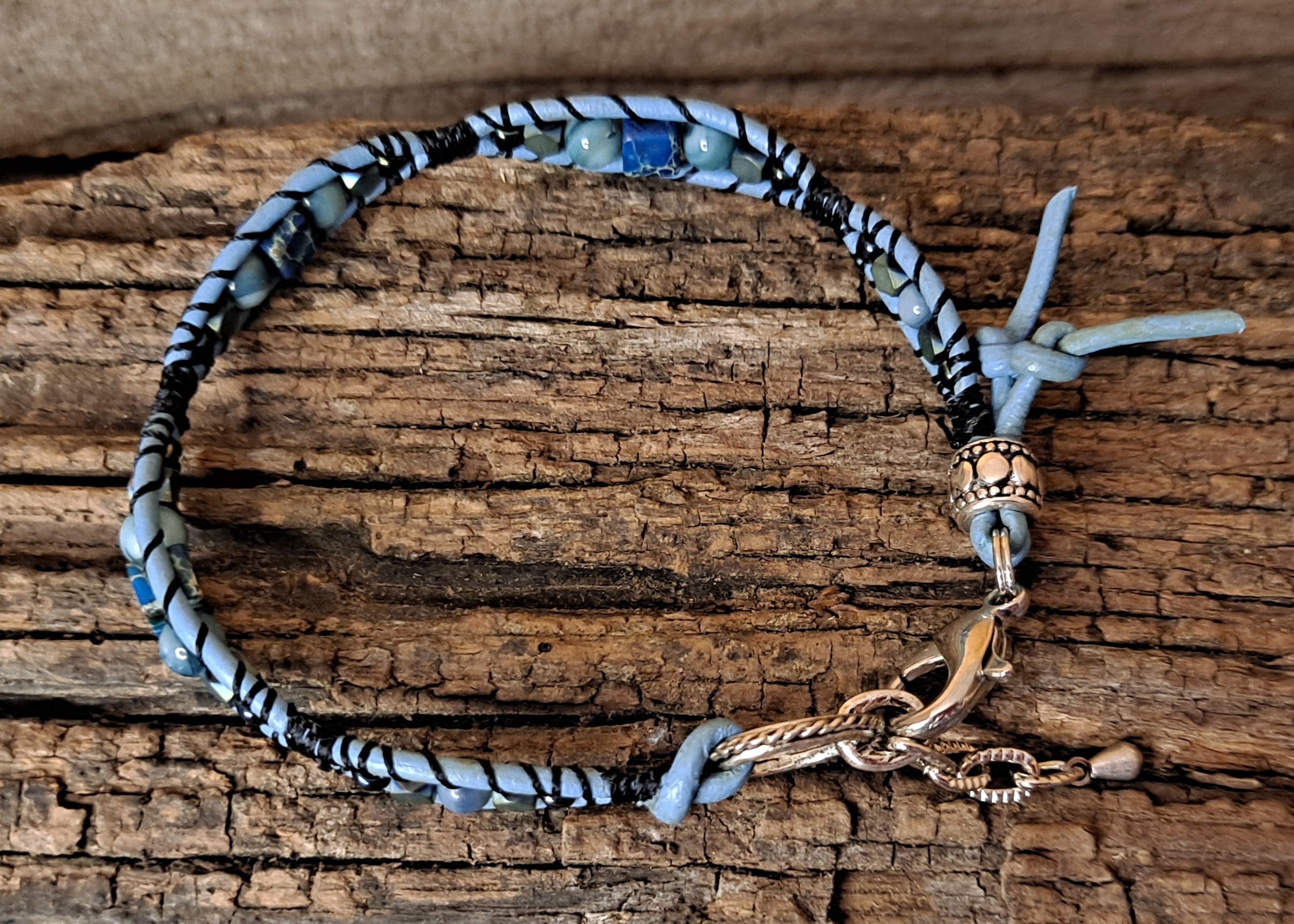 Bracelet Handmade, Single Wrap Leather Bracelet, Rivershell Beads (G14)