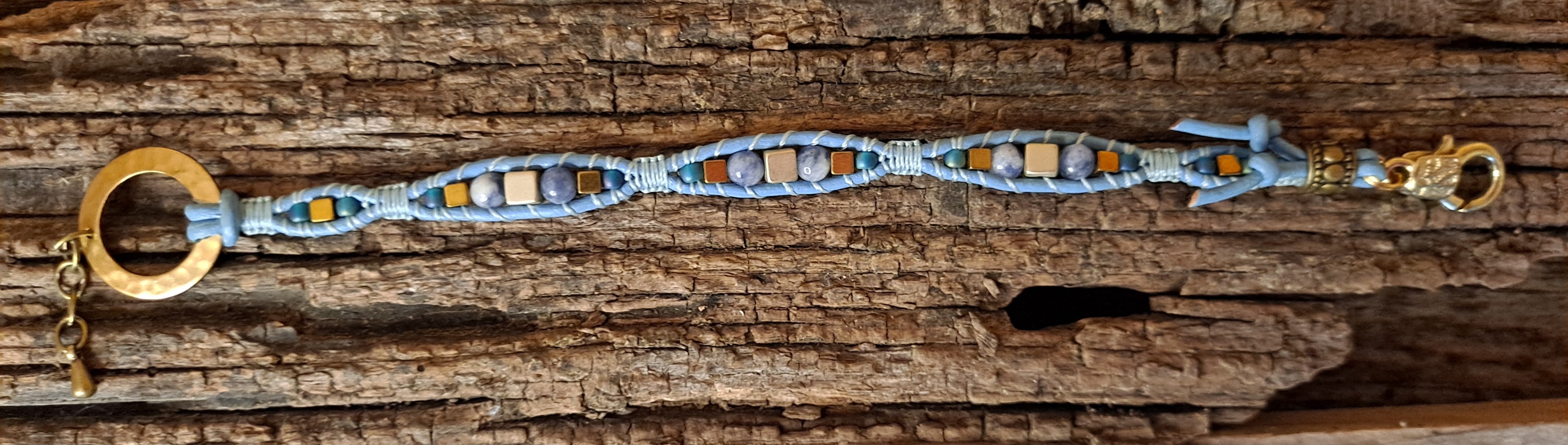 Bracelet Handmade, Single Wrap Leather Bracelet, Sodalite Beads (D45)