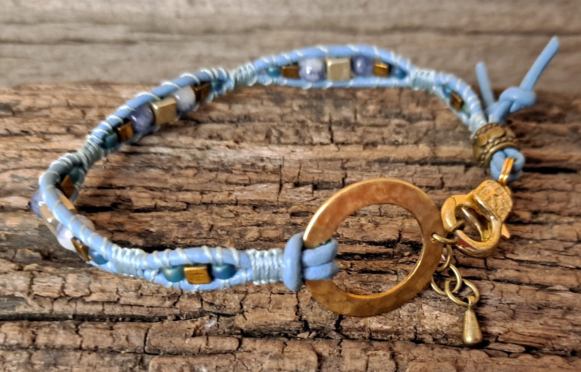 Bracelet Handmade, Single Wrap Leather Bracelet, Sodalite Beads (D45)