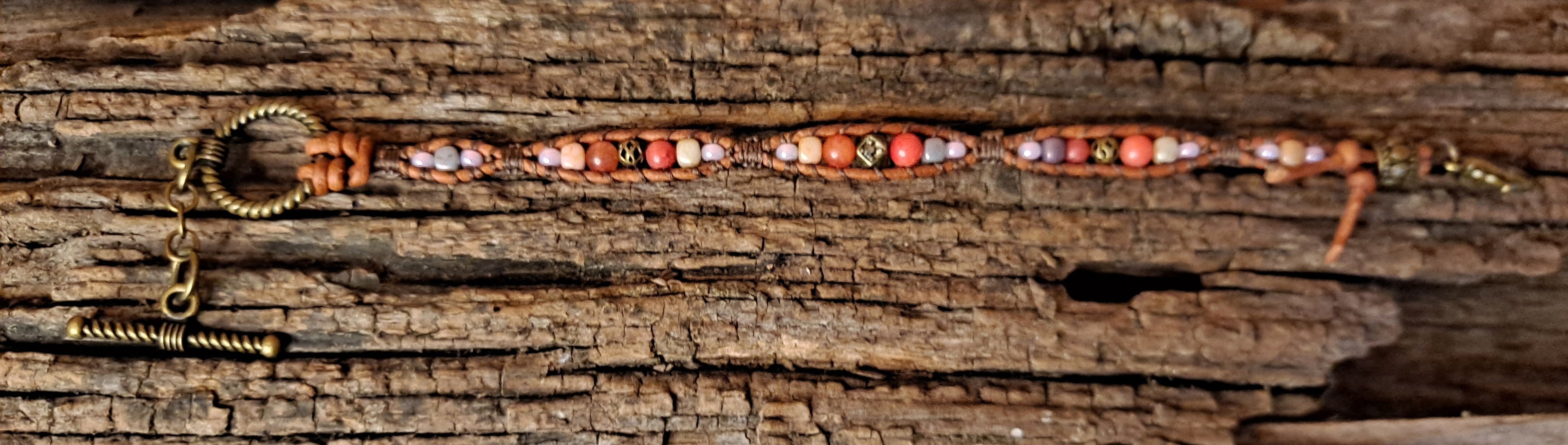 Bracelet Handmade, Single Wrap Leather Bracelet, Quartzite Beads (EM58)