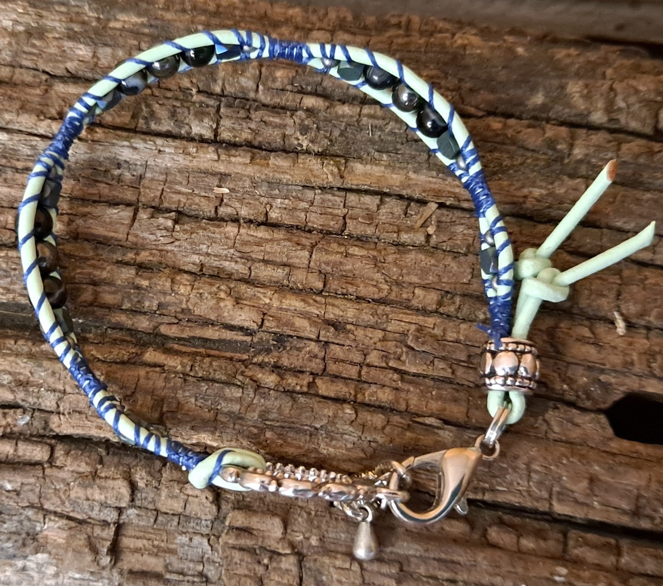 Bracelet Handmade, Single Wrap Leather Bracelet, Sardonyx Beads (J80)