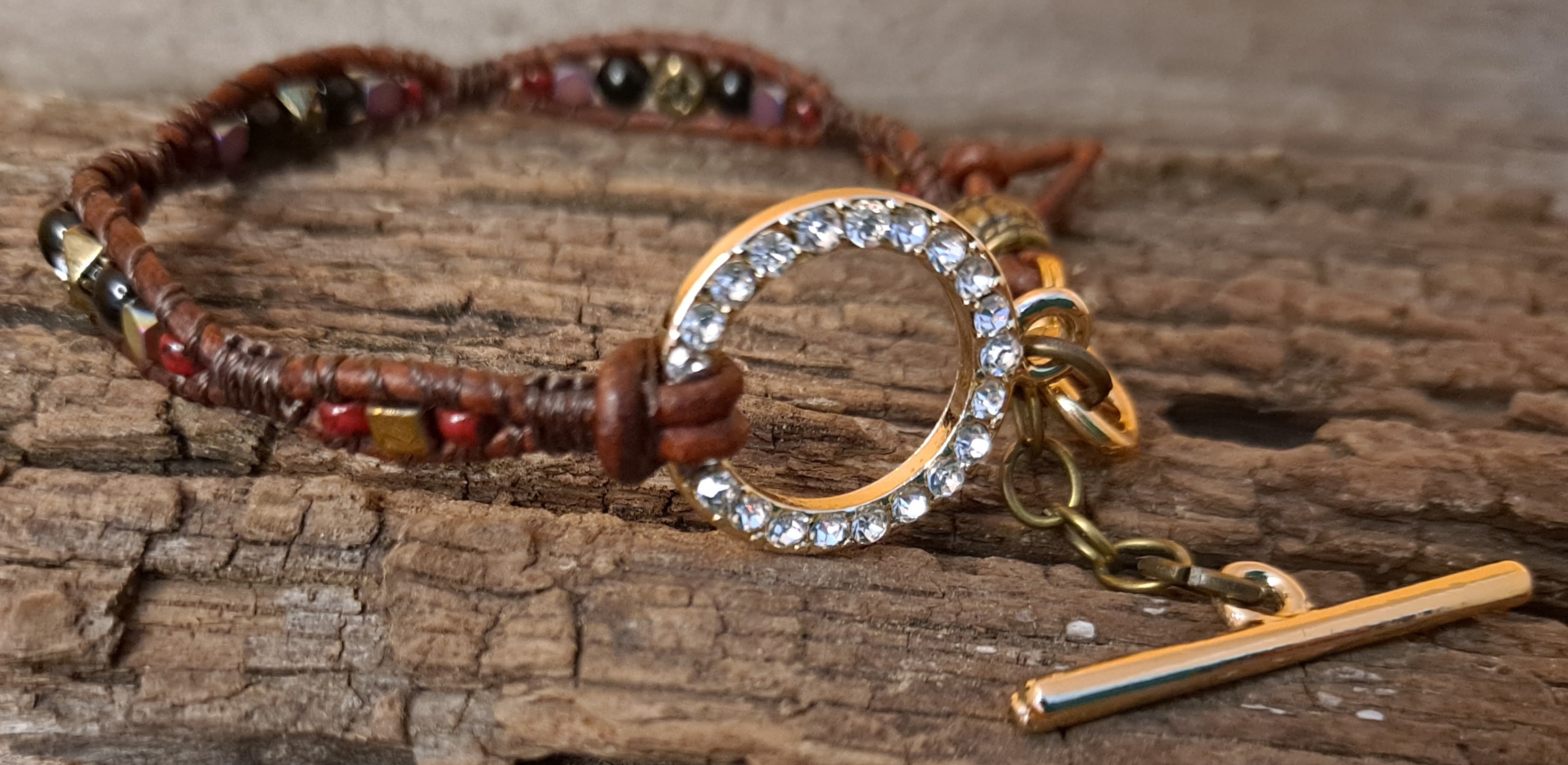 Bracelet Handmade, Single Wrap Leather Bracelet, Glass Beads (E25)