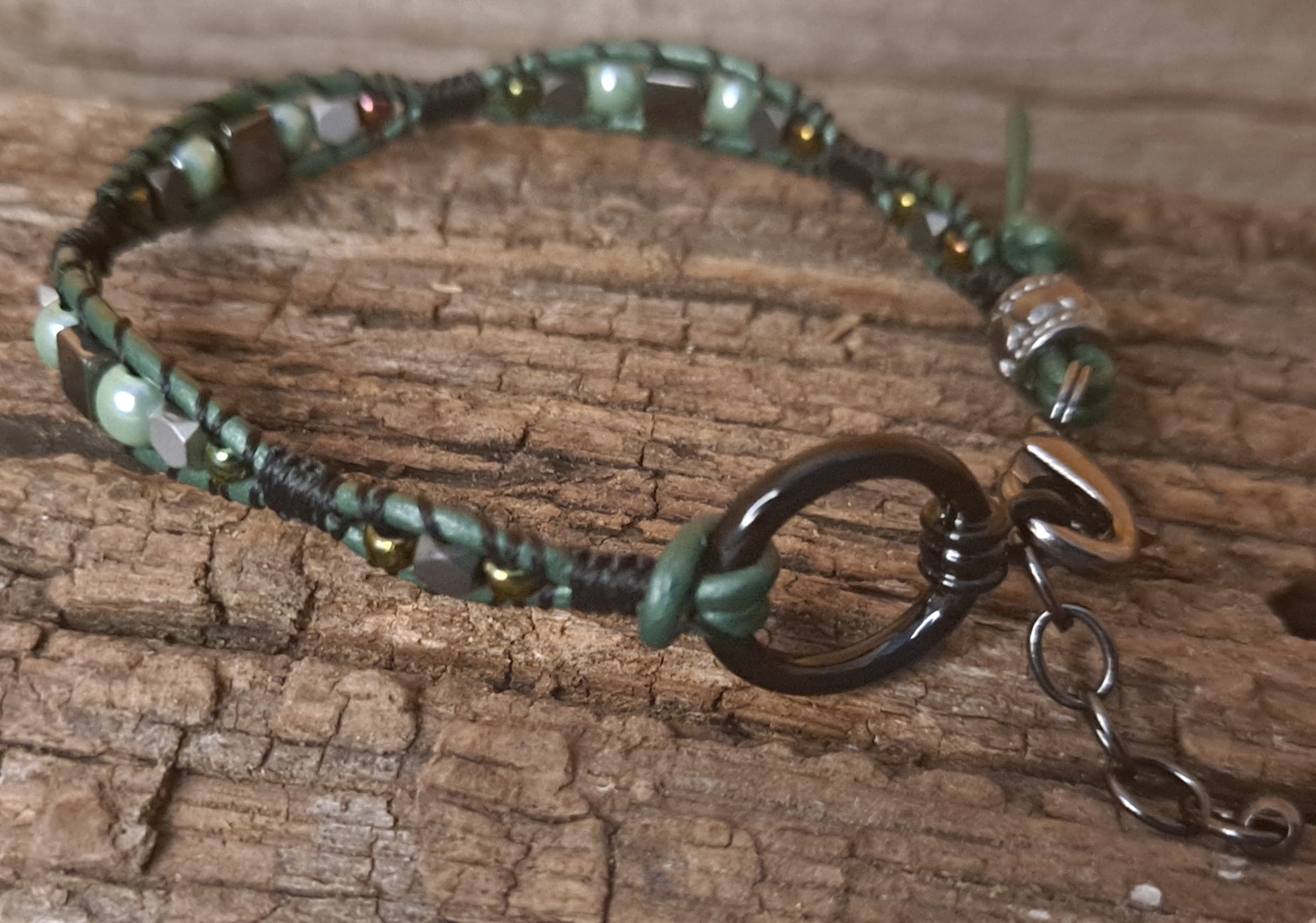 Bracelet Handmade, Single Wrap Leather Bracelet, Pearl Beads (G12)