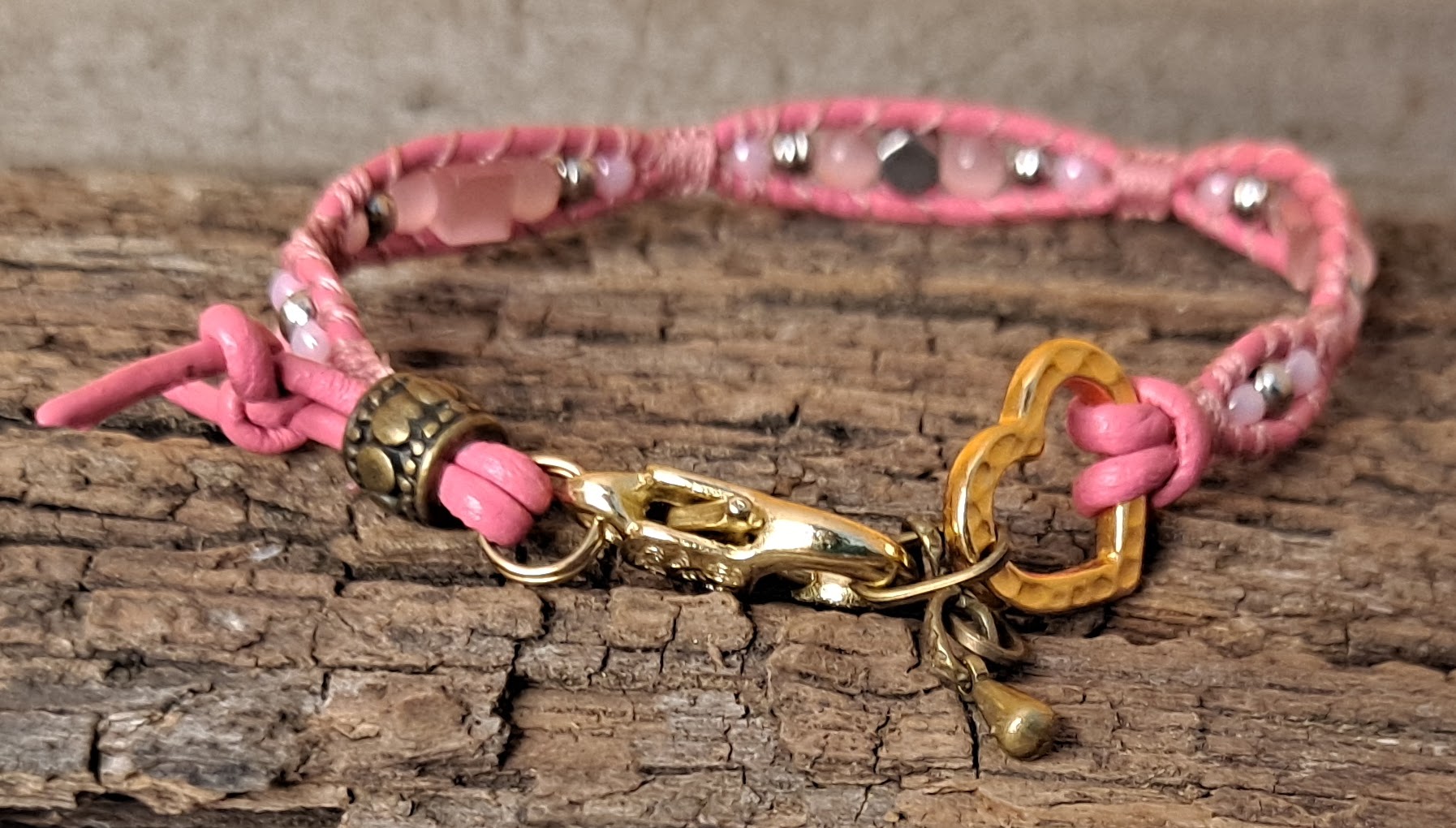 Bracelet Handmade, Single Wrap Leather Bracelet, Glass Beads (J98)