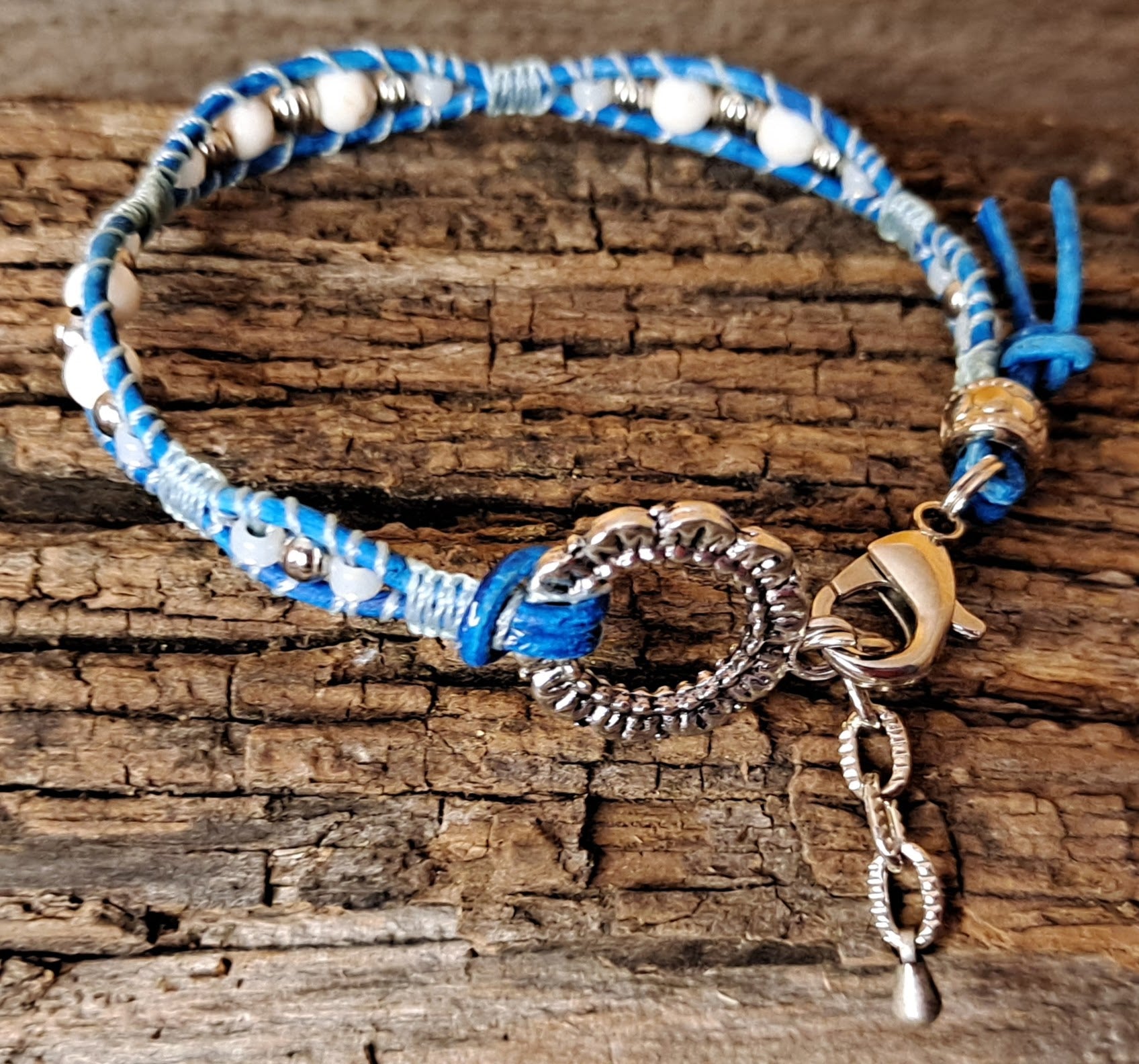 Bracelet Handmade, Single Wrap Leather Bracelet, Magnesite Beads (J89)