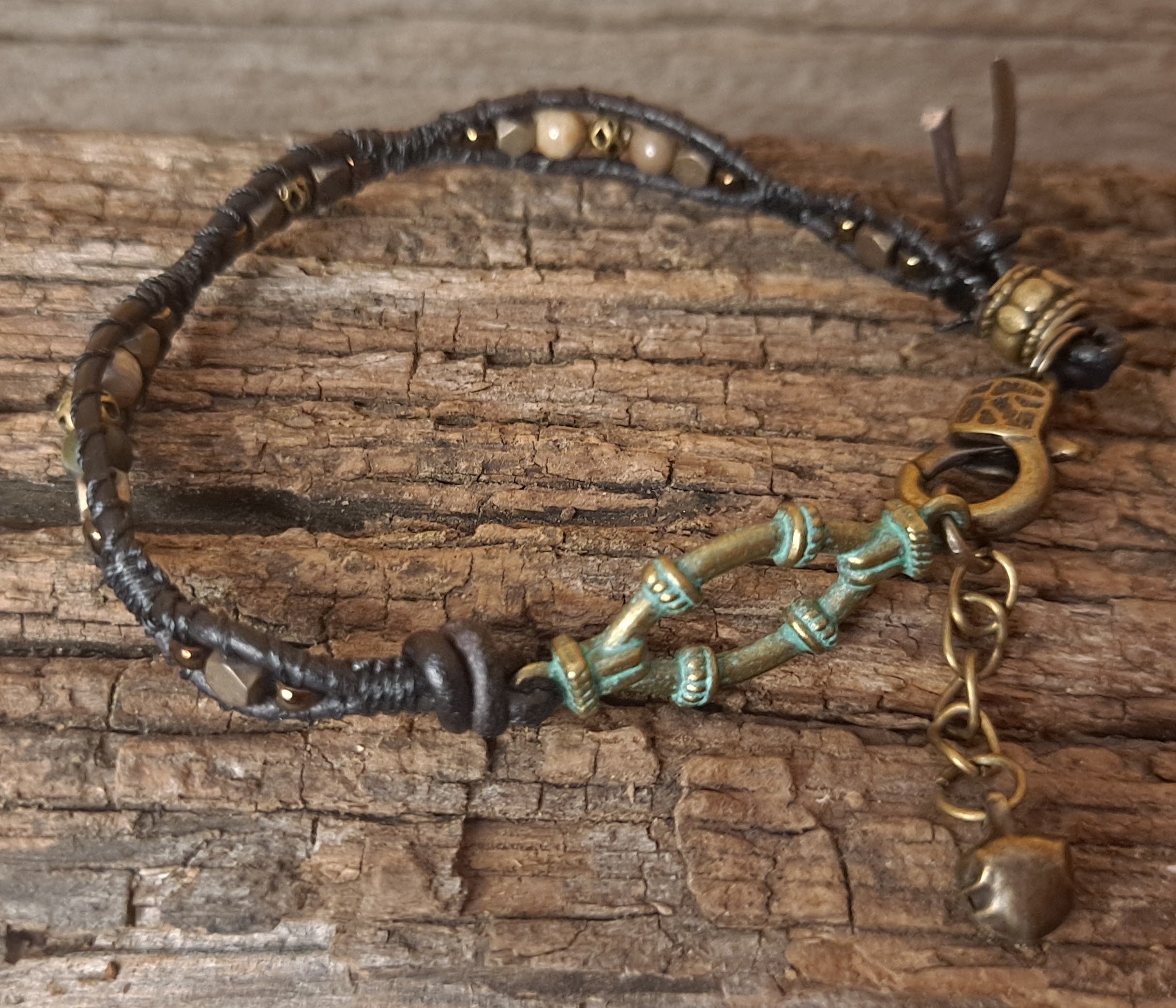 Bracelet Handmade, Single Wrap Leather Bracelet, Agate Beads (J44)