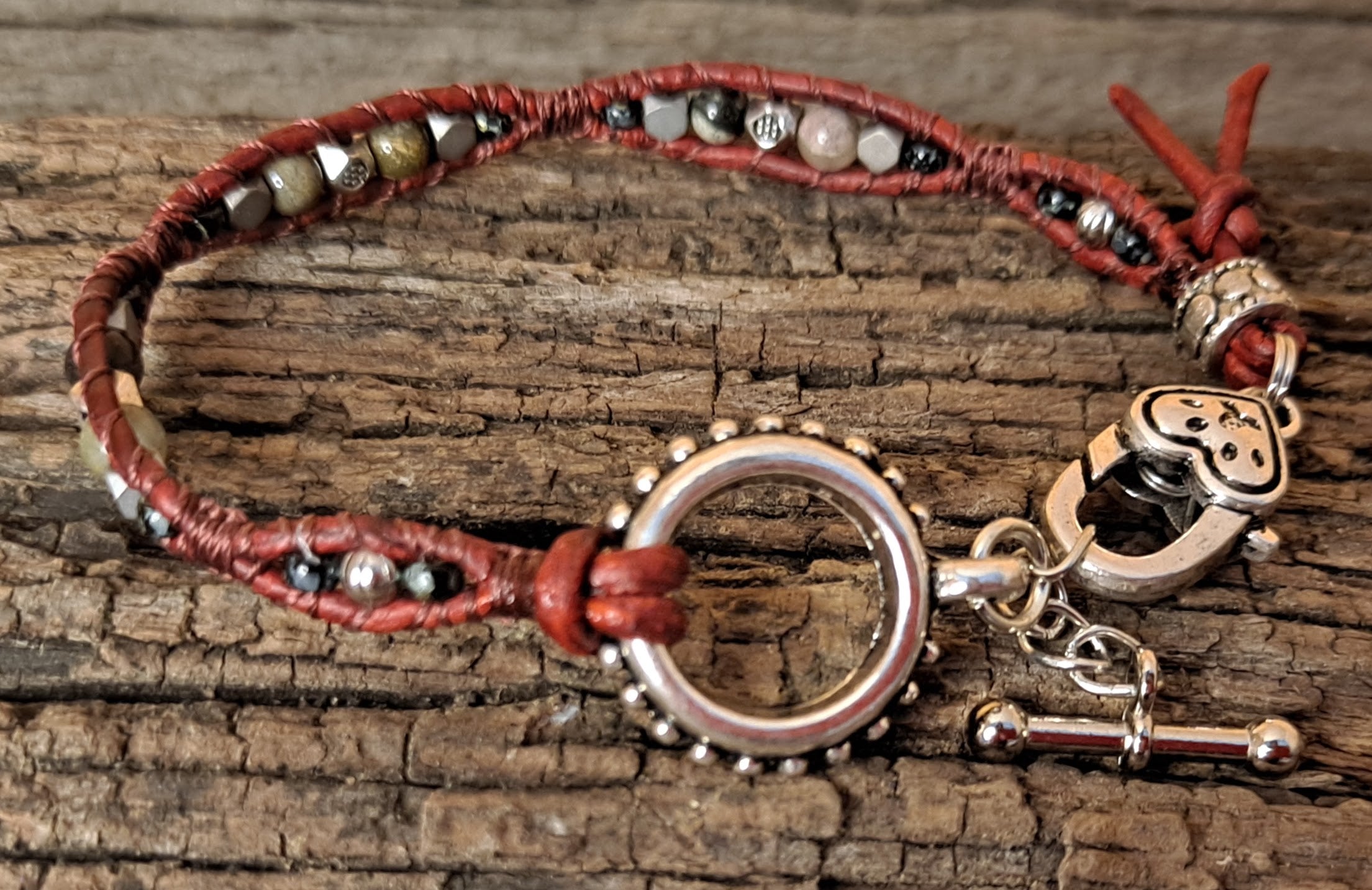 Bracelet Handmade, Single Wrap Leather Bracelet, Agate Beads (J46)