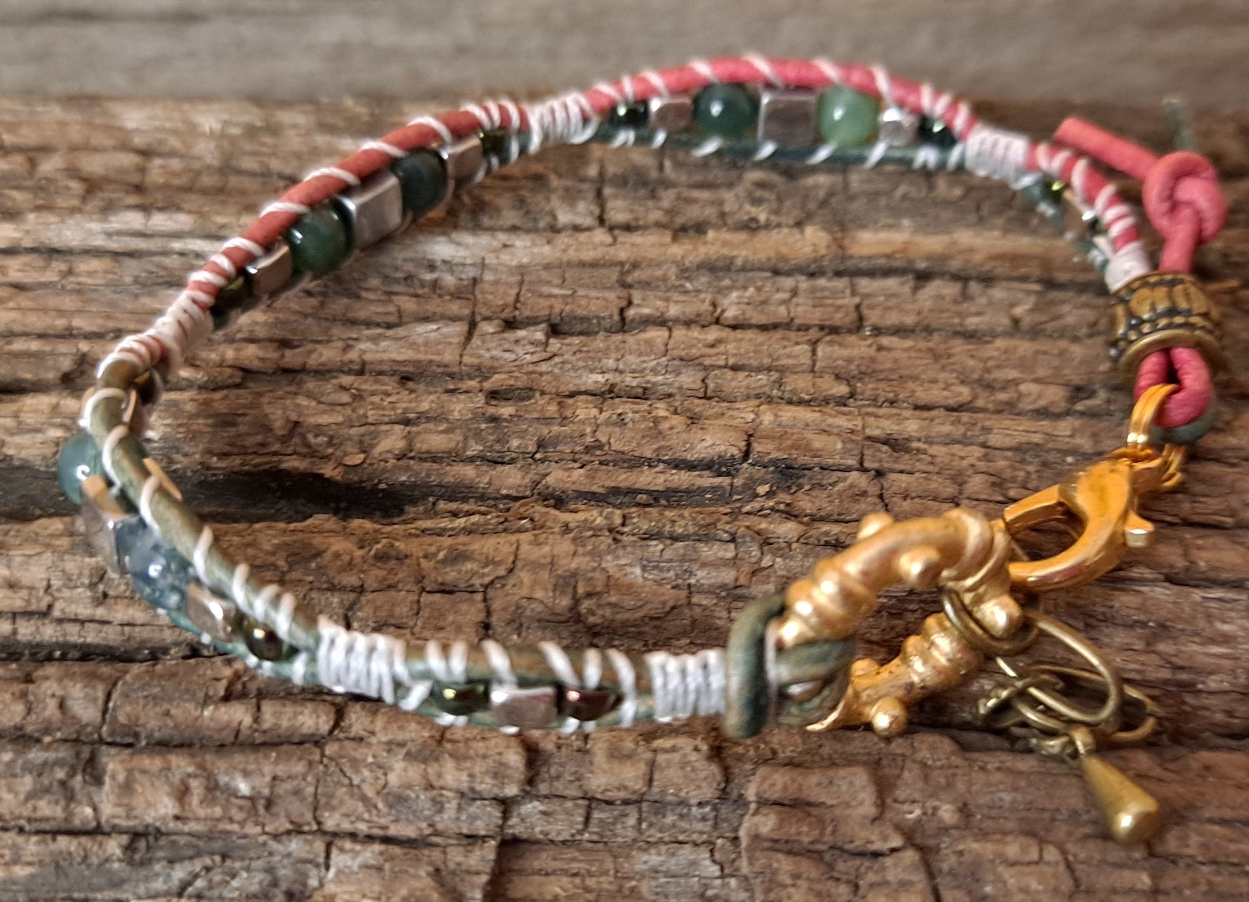 Bracelet Handmade, Single Wrap Leather Bracelet, Agate Beads (J1)