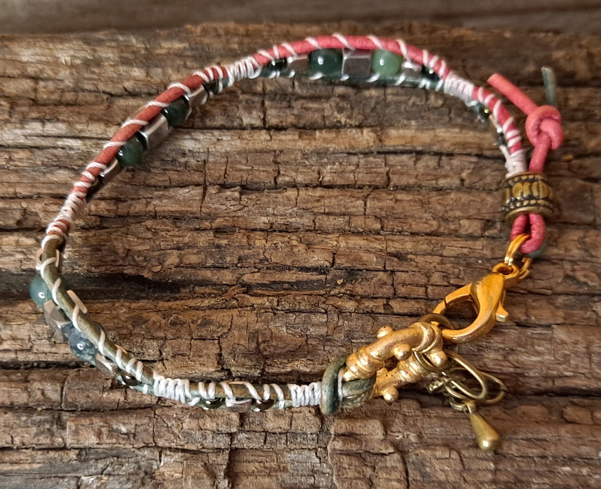 Bracelet Handmade, Single Wrap Leather Bracelet, Agate Beads (J1)