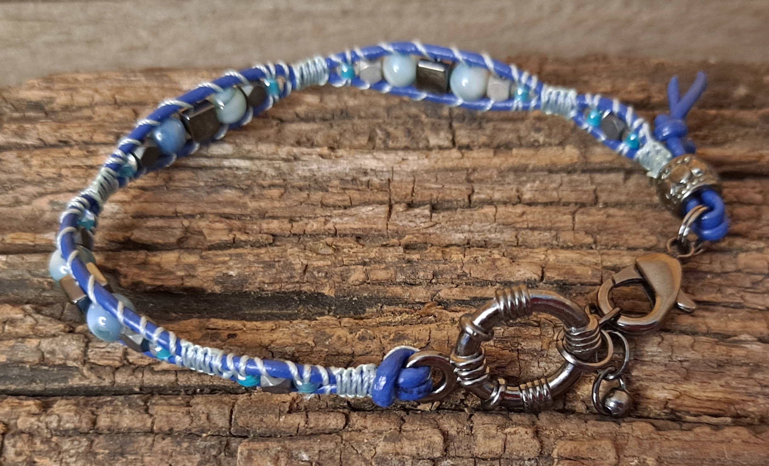 Bracelet Handmade, Single Wrap Leather Bracelet, Rivershell Beads (G5)
