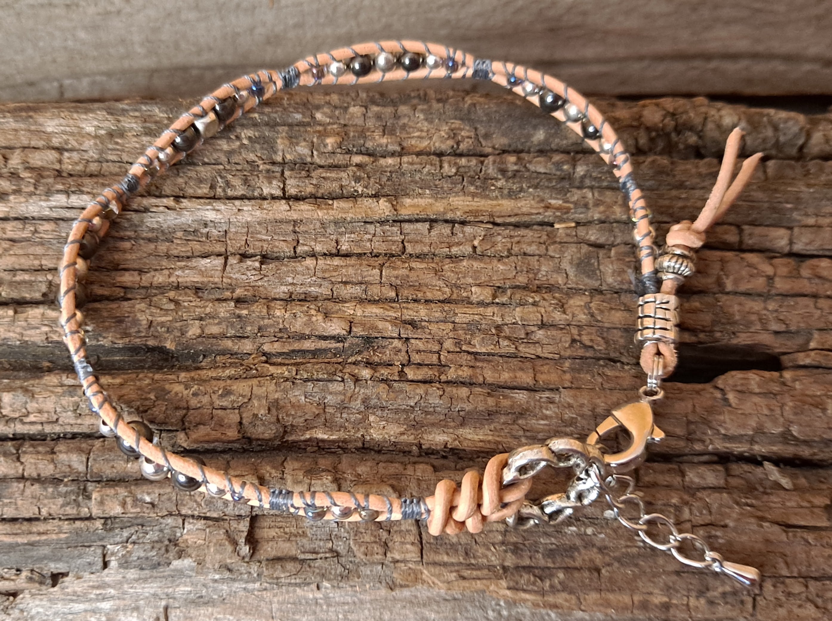 Anklet Handmade, Single Wrap Leather Anklet, Hemalyke Beads (E27)