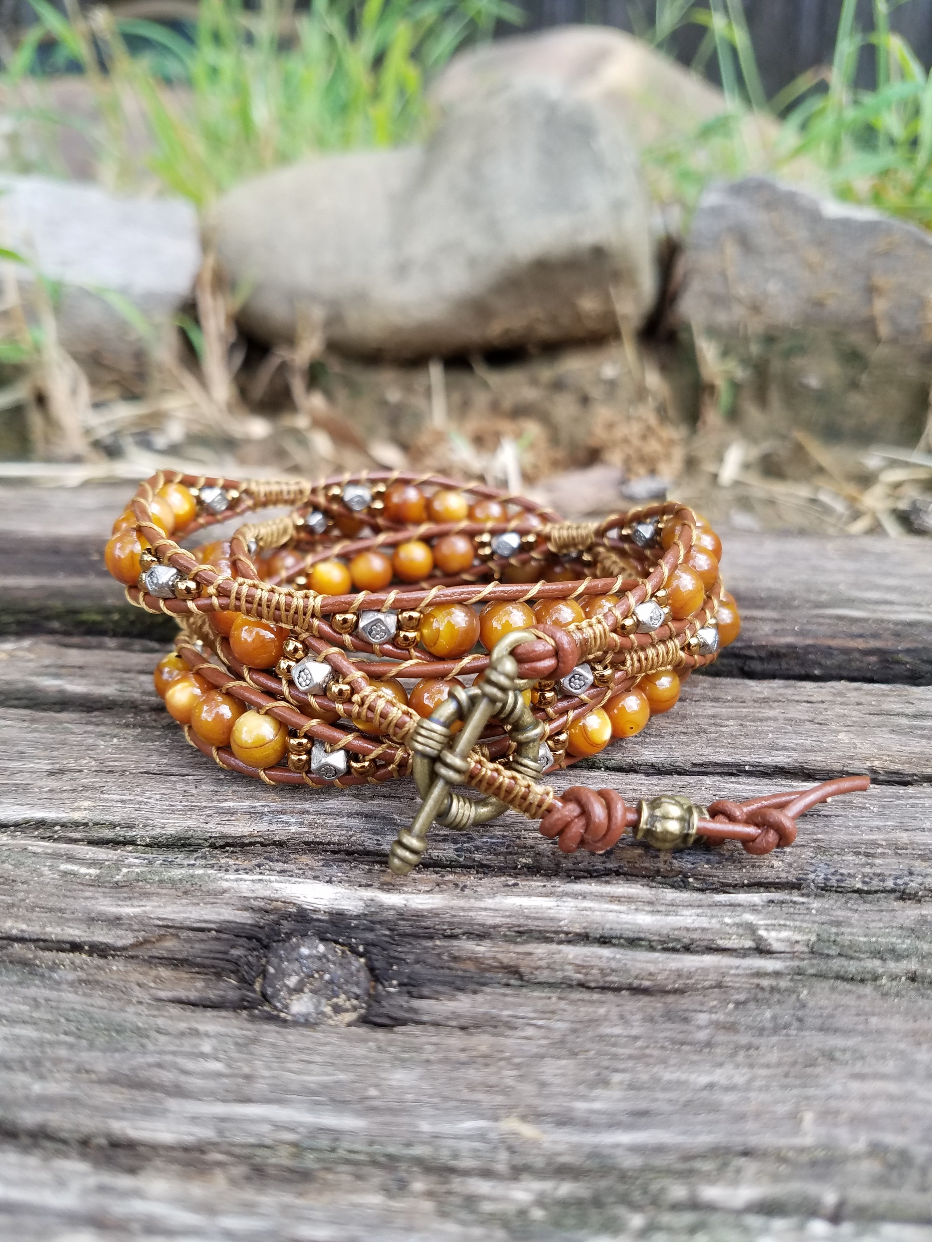 Bracelet Handmade, 4-Wrap Leather Bracelet, Rivershell Beads (G31a)