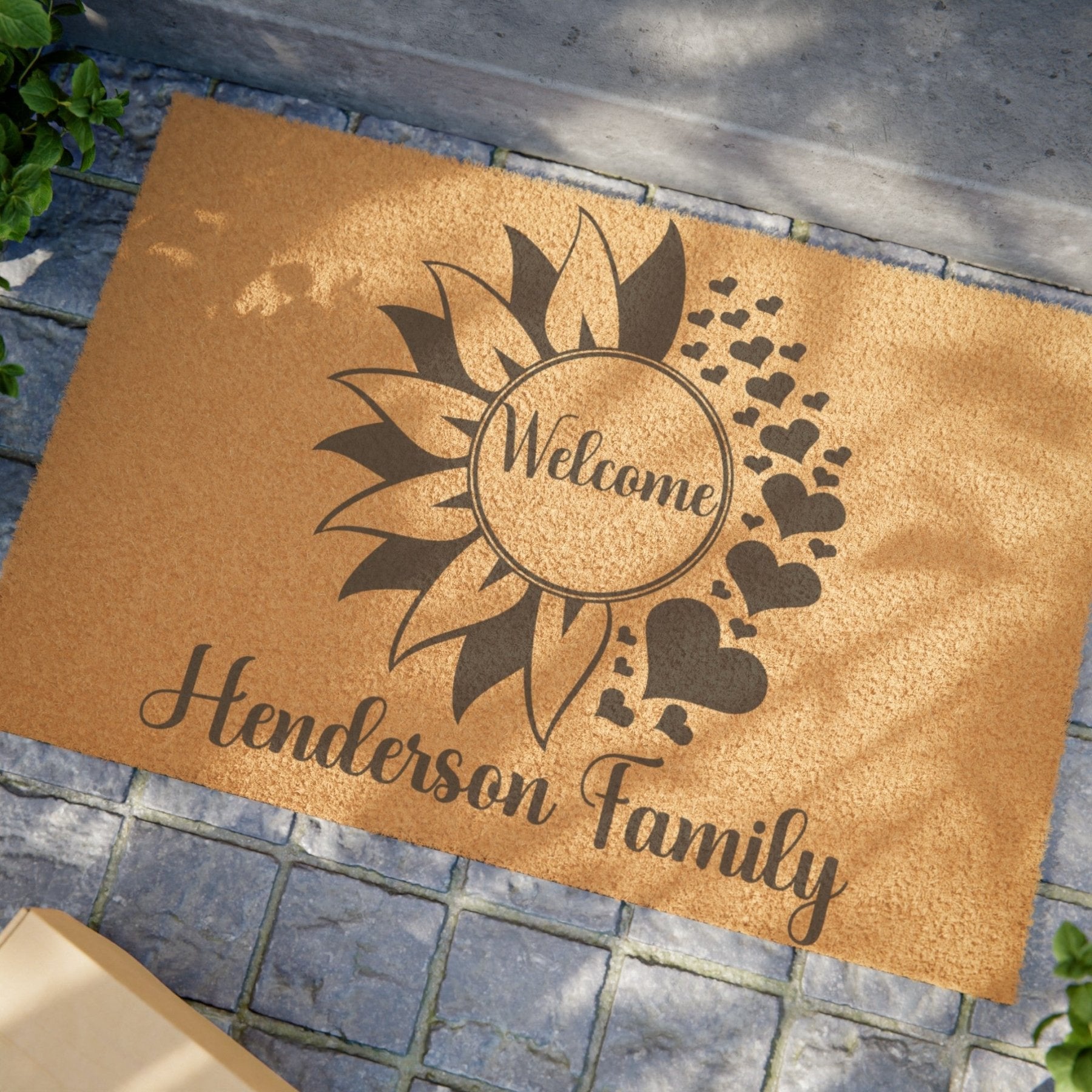 Flower & Hearts Personalized Monogram Coir 24 x 16" Doormat, Welcome Name Family - Janlyn's Crafts